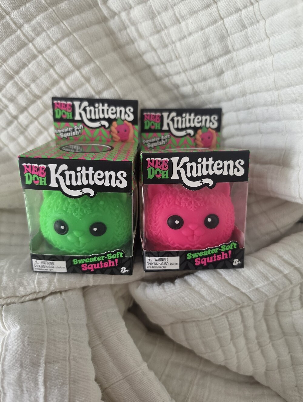 Needoh knittens One Green One Pink Winter Soft Squish